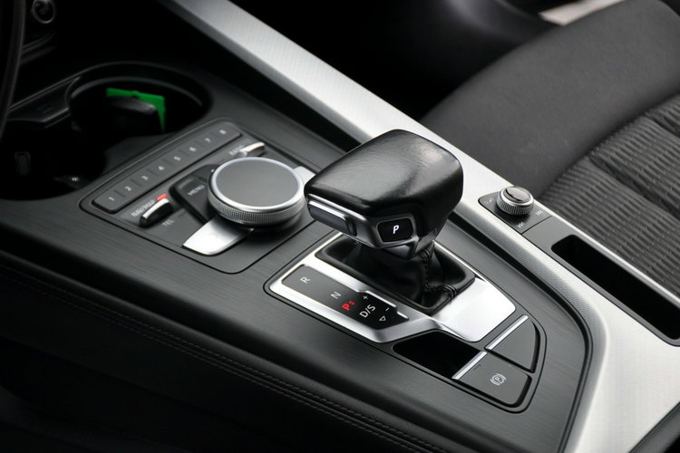 Audi A4 2.0TDI(150KM) Bi-Xenon Led Navi MMI El.Klapa Welur Chrom F1 Alu19"ASO zdjęcie 33