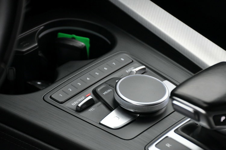 Audi A4 2.0TDI(150KM) Bi-Xenon Led Navi MMI El.Klapa Welur Chrom F1 Alu19"ASO zdjęcie 34