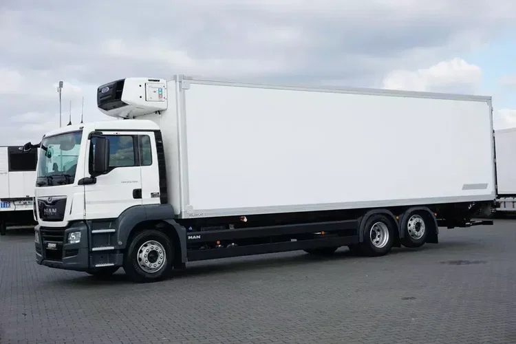 MAN TGS / 26.360 / EURO 6 / CHŁODNIA + WINDA / 23 PALETY zdjęcie 3