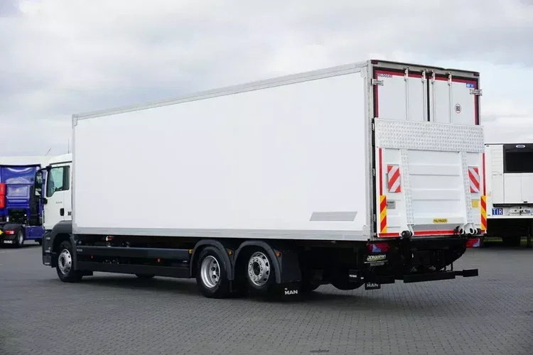 MAN TGS / 26.360 / EURO 6 / CHŁODNIA + WINDA / 23 PALETY zdjęcie 6