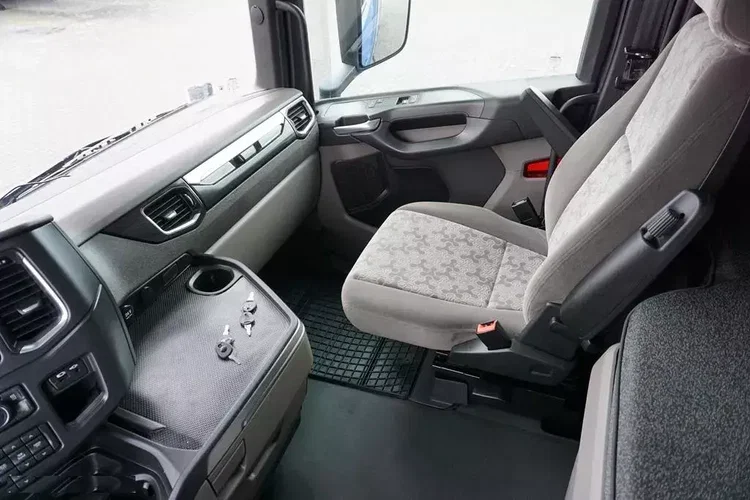 Scania / S 500 / ACC / E 6 / FIRANKA / 20 PALET / DŁ. 8.1 M / RETARDER zdjęcie 38