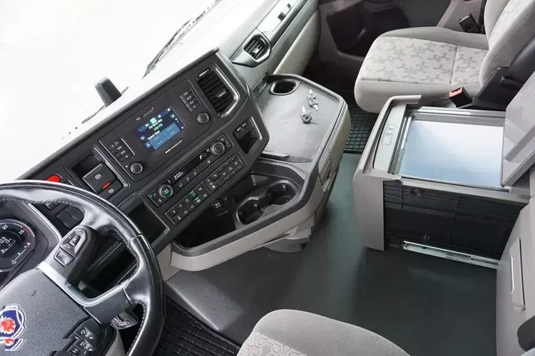 Scania / S 500 / ACC / E 6 / FIRANKA / 20 PALET / DŁ. 8.1 M / RETARDER zdjęcie 9