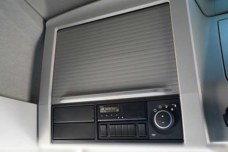 Volvo FH 500 / 6x2 / FIRANKA - 7.7 m / 2024 / KLIMA POSTOJOWA / ZAWIESIE DOKI DO WÓZKA / OŚ PODNOSZONA / ALUFELGI / zdjęcie 43