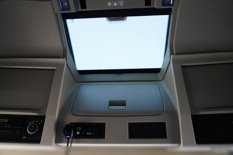 Volvo FH 500 / 6x2 / FIRANKA - 7.7 m / 2024 / KLIMA POSTOJOWA / ZAWIESIE DOKI DO WÓZKA / OŚ PODNOSZONA / ALUFELGI / zdjęcie 44