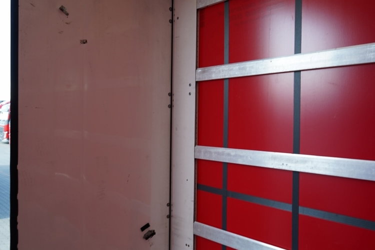 DAF XF 480 / ZESTAW TANDEM / SSC / PRZEJAZDOWY / 6X2 / OŚ PODNOSZONA / PRZYCZEPA WIELTON / SAF / zdjęcie 37