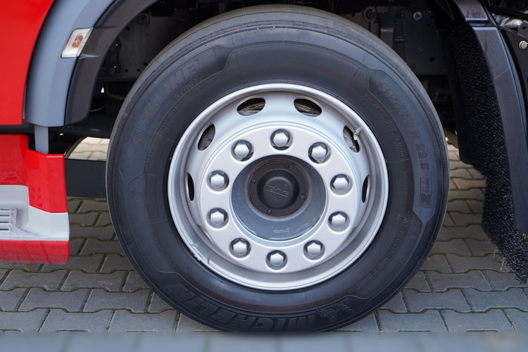 DAF XF 480 / ZESTAW TANDEM / SSC / PRZEJAZDOWY / 6X2 / OŚ PODNOSZONA / PRZYCZEPA WIELTON / SAF / zdjęcie 39