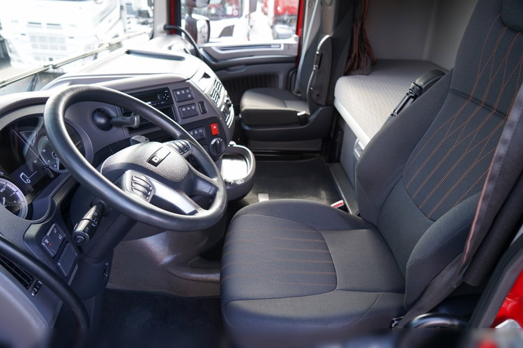 DAF XF 480 / ZESTAW TANDEM / SSC / PRZEJAZDOWY / 6X2 / OŚ PODNOSZONA / PRZYCZEPA WIELTON / SAF / zdjęcie 48