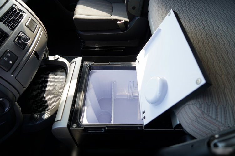 DAF XF 480 / ZESTAW TANDEM / SSC / PRZEJAZDOWY / 6X2 / OŚ PODNOSZONA / PRZYCZEPA WIELTON / SAF / zdjęcie 50