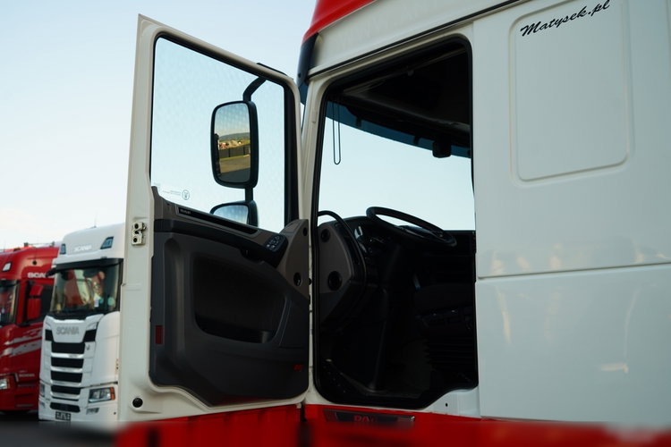 DAF XF 530 / RETARDER / KLIMA POSTOJOWA / SUPER SPACE CAB / zdjęcie 24