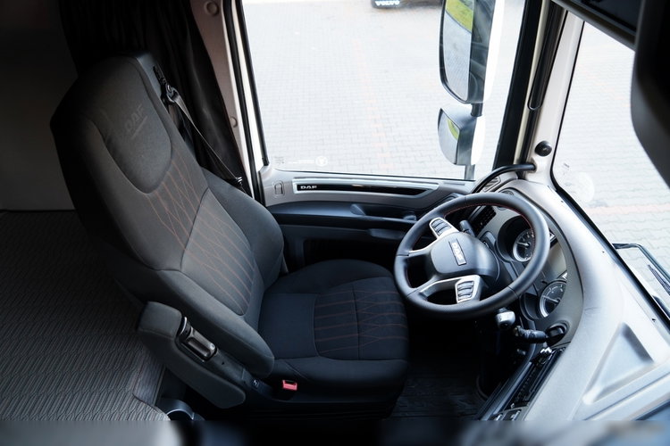 DAF XF 530 / RETARDER / KLIMA POSTOJOWA / SUPER SPACE CAB / zdjęcie 29