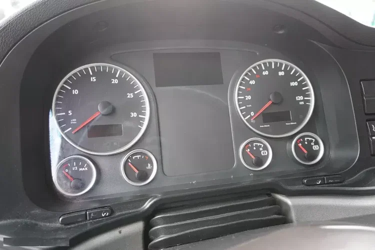 MAN TGM 26.340 E6 / Beczka asenizacyjna Rivard 11.8 m3 / 110 tys. km / oś skrętna zdjęcie 43