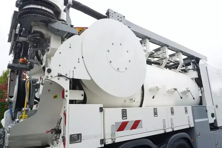 MAN TGS 26.360 E6 / Zabudowa WUKO Rivard 18 m3 / 90 tys. km / oś skrętna zdjęcie 21