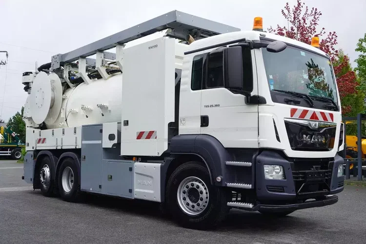 MAN TGS 26.360 E6 / Zabudowa WUKO Rivard 18 m3 / 90 tys. km / oś skrętna zdjęcie 13