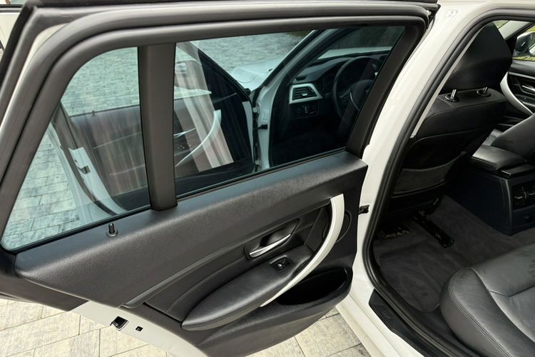 BMW 320 NOWY ROZRZĄD Bardzo zadbana zdjęcie 12