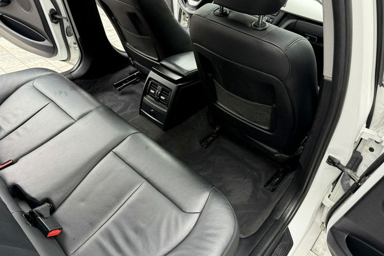 BMW 320 NOWY ROZRZĄD Bardzo zadbana zdjęcie 14