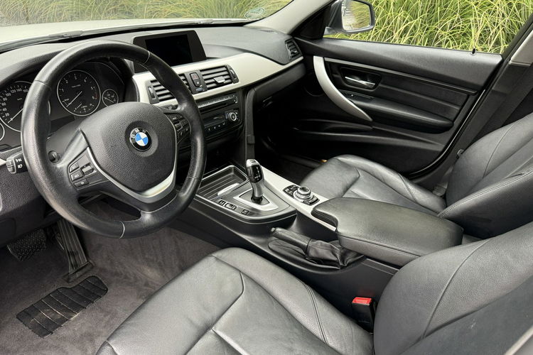 BMW 320 NOWY ROZRZĄD Bardzo zadbana zdjęcie 19