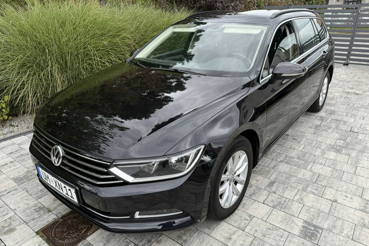 Volkswagen Passat Bardzo zadbana - oryginalny przebieg - zdjęcie 1