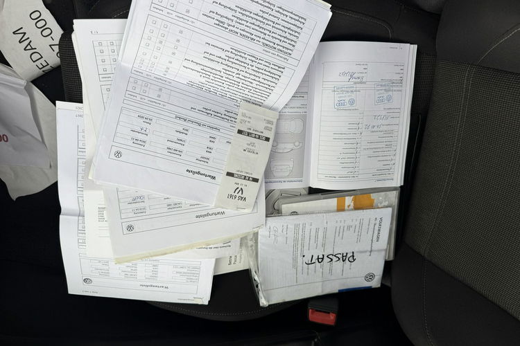 Volkswagen Passat Bardzo zadbana - oryginalny przebieg - zdjęcie 21