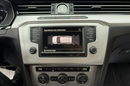 Volkswagen Passat Bardzo zadbana - oryginalny przebieg - zdjęcie 4