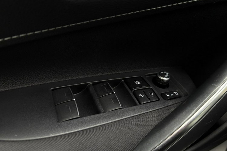 Toyota Corolla 1.8 Hybrid 122KM COMFORT TECH, salon Polska, gwarancja, FV23% zdjęcie 29