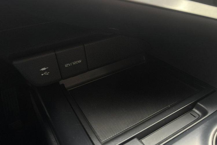 Toyota Camry 2.5 HSD 218KM COMFORT, salon Polska, gwarancja, FV23% zdjęcie 27