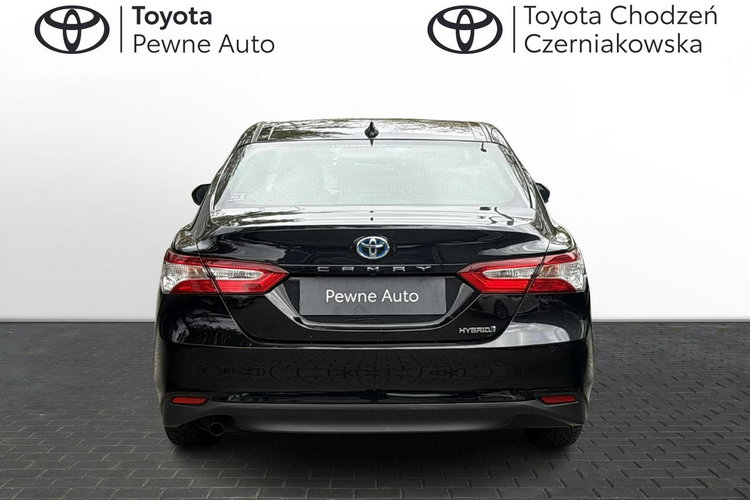 Toyota Camry 2.5 HSD 218KM COMFORT, salon Polska, gwarancja, FV23% zdjęcie 4