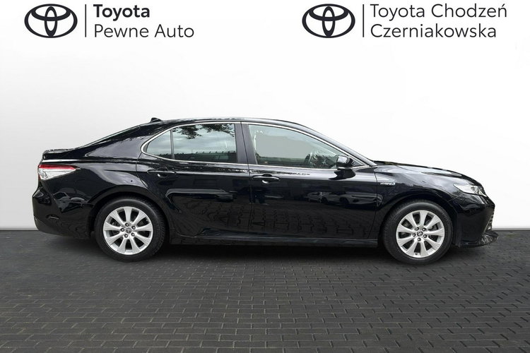Toyota Camry 2.5 HSD 218KM COMFORT, salon Polska, gwarancja, FV23% zdjęcie 6