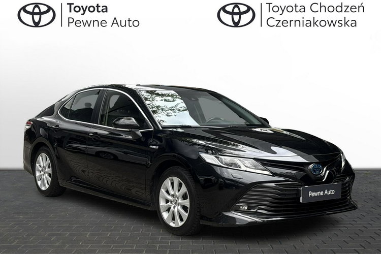 Toyota Camry 2.5 HSD 218KM COMFORT, salon Polska, gwarancja, FV23% zdjęcie 7