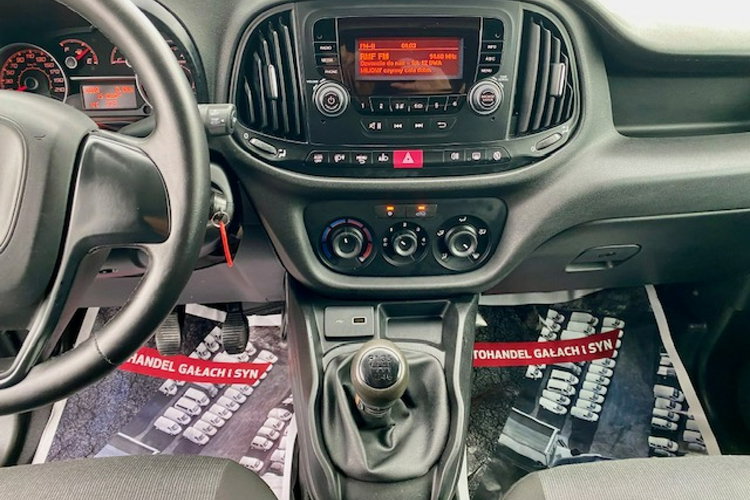 Fiat Doblo SALON PL / MROŻNIA - CHŁODNIA -20st.C / DŁUGI / 93 tys.km / GWARANCJA zdjęcie 13