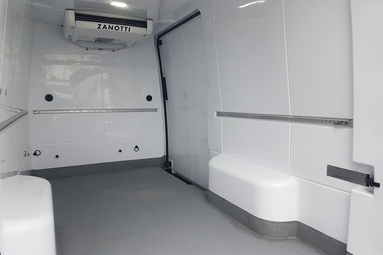 MAN inny VW CRAFTER CHŁODNIA MROŹNIA AGREGTA IZOTERMA GRZANIE DŁUGI WYSOKI AC zdjęcie 18