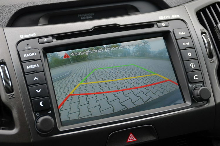 Kia Sportage Czarna Zarejestrowana 1.6GDI 135KM Serwis Navi Skóra Parktronik Alu zdjęcie 37