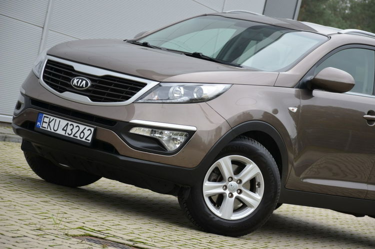 Kia Sportage Czarna Zarejestrowana 1.6GDI 135KM Serwis Navi Skóra Parktronik Alu zdjęcie 4