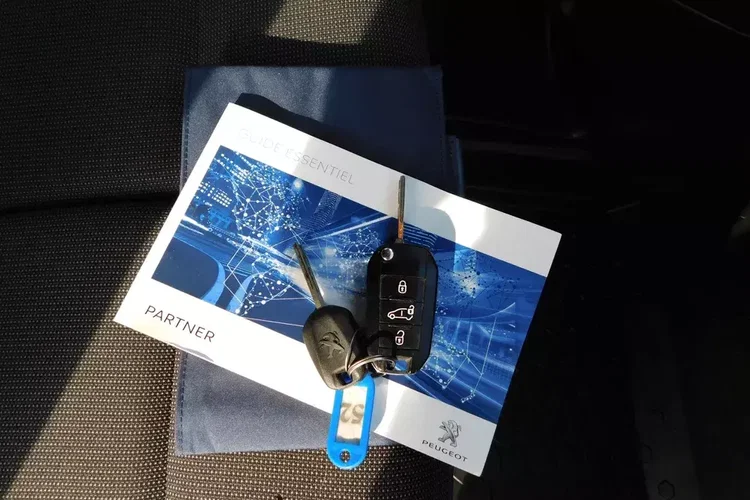 Peugeot PARTNER zdjęcie 16