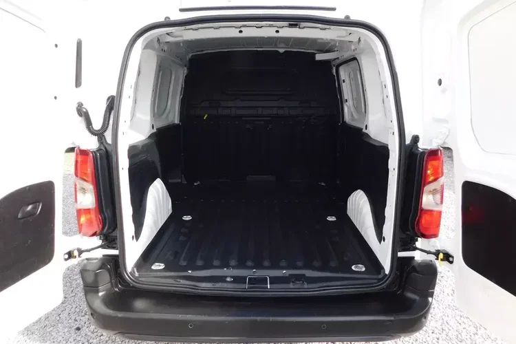 Peugeot PARTNER zdjęcie 3