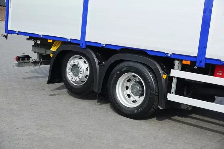 Mercedes ACTROS / 2543 / ACC / E 6 / PEŁNY ADR / SKRZYNIOWY / ZAWIESIE POD WÓZEK zdjęcie 19