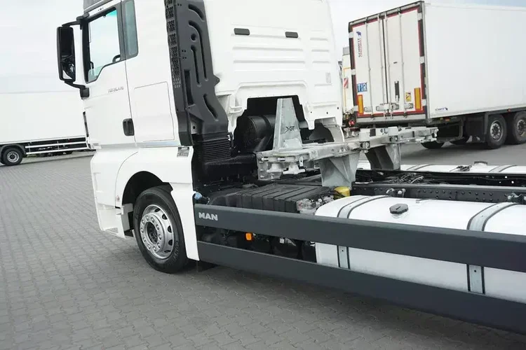MAN TGX / 26.470 / ACC / E 6 / XXL / BDF 7.15 M , 7.45 M , 7.82 M zdjęcie 38