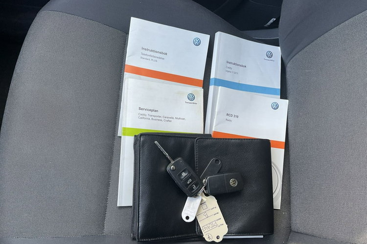 Volkswagen Caddy 2.0 EcoFuel MPI 109 KM MAXI z Nową instalacją LPG 2013 zdjęcie 18