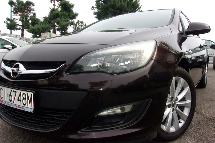 Opel Astra Klimatronic 2-stref, 2 kpl. kół, Podgrz. fotele + kierownica zdjęcie 2