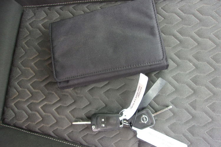 Opel Astra Klimatronic 2-stref, 2 kpl. kół, Podgrz. fotele + kierownica zdjęcie 25