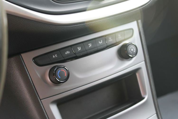 Opel Astra EDITION 122HP F-vat Salon Polska Gwarancja zdjęcie 21