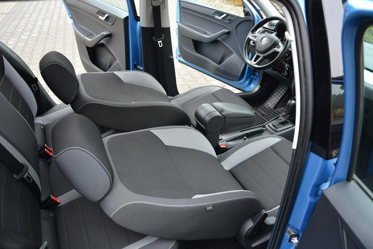 RAPID 1.4TDI (90KM) DSG Parktronic Klimatronic z Niemiec ASO Skoda zdjęcie 16