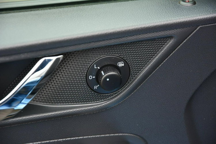 RAPID 1.4TDI (90KM) DSG Parktronic Klimatronic z Niemiec ASO Skoda zdjęcie 26