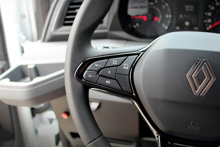 Master Renault Master kontener 9eup + winda BAR 750kg zdjęcie 22