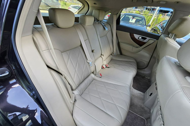 Infiniti QX70 skóra, kamera 360, grzane fotele, serwis, 4awd zdjęcie 13