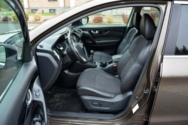 Nissan Qashqai 1.6dci(130KM)4x4 Tekna+Led Skóry Navi Kamera360 Alu 19" ASO zdjęcie 21