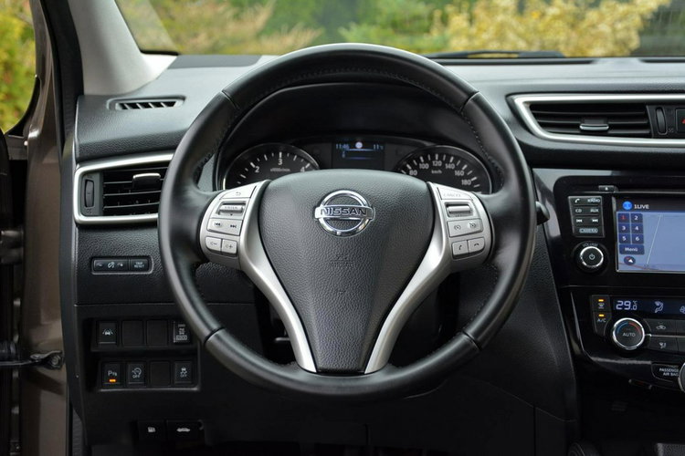 Nissan Qashqai 1.6dci(130KM)4x4 Tekna+Led Skóry Navi Kamera360 Alu 19" ASO zdjęcie 24