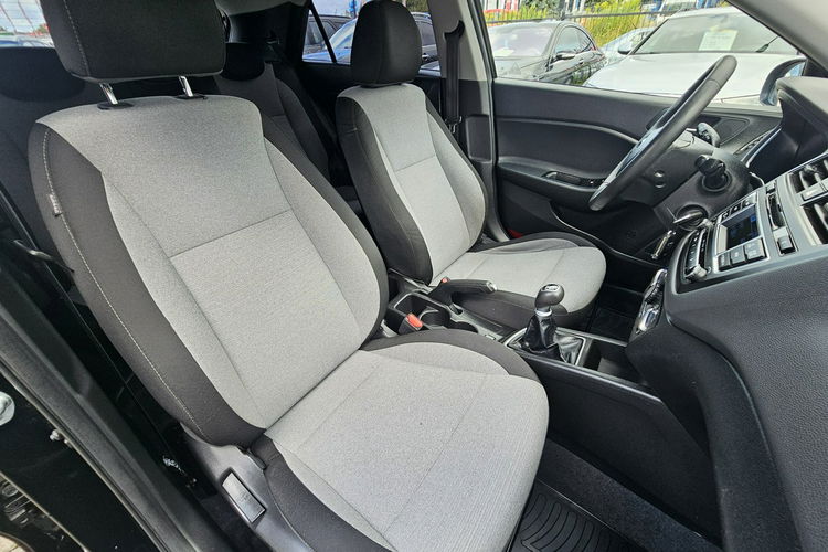 Hyundai i20 Grzane fotele i kierownica, asystent pasa ruchu, zdjęcie 11