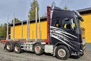 Volvo FH 750 8x4 / 2 osie podnoszone / Do przewozu drewna zdjęcie 3