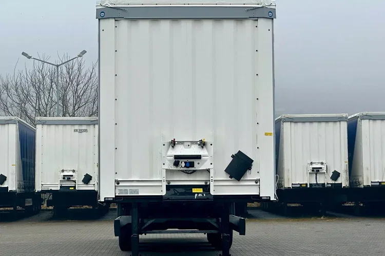 Krone STANDARD / FIRANKA / XL / FABRYCZNE OGUMIENIE / MAŁY PRZEBIEG / STAN BARDZO DOBRY zdjęcie 6