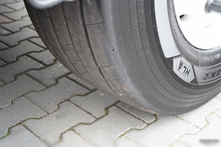 Volvo FH 500 / ZESTAW / HYDRAULIKA / RETARDER / I-SAVE / KLIMATYZACJA POSTOJOWA / KNAPEN / RUCHOMA PODŁOGA 90 M3 / OŚ PODNOSZONA / SAF / ALUFELGI / zdjęcie 25